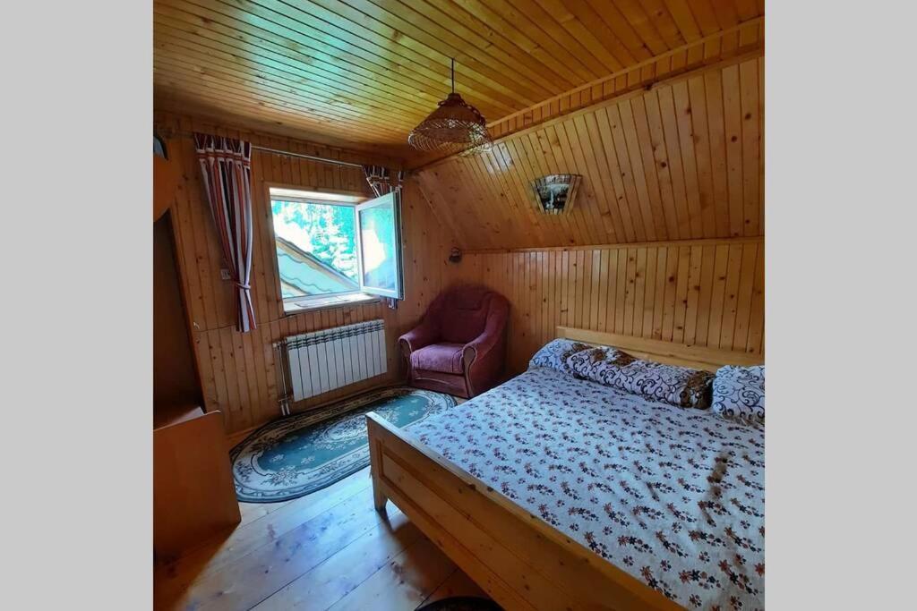 Окремі Апартаменти На 8 Чоловік Садиба У Ані Synevyrsʼka Polyana Buitenkant foto