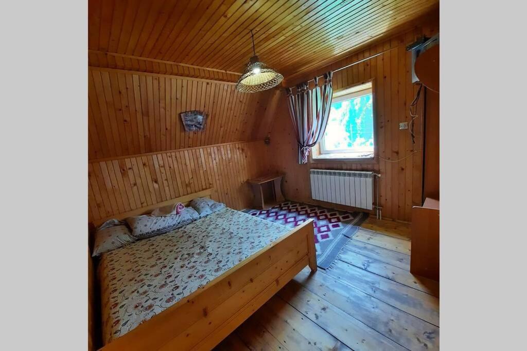 Окремі Апартаменти На 8 Чоловік Садиба У Ані Synevyrsʼka Polyana Buitenkant foto